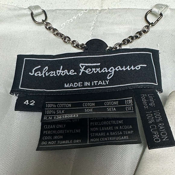 Salvatore Ferragamo Elegant White Women's Blazer and trousers SET, sz 40 IT/6 US - Picture 5 of 16